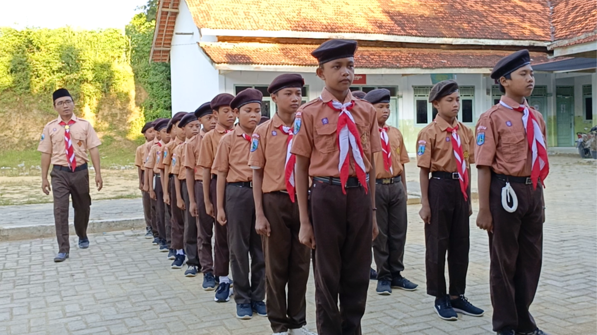 Ekstrakurikuler Kepramukaan Pondok Pesantren Hidayatut Thalibin
